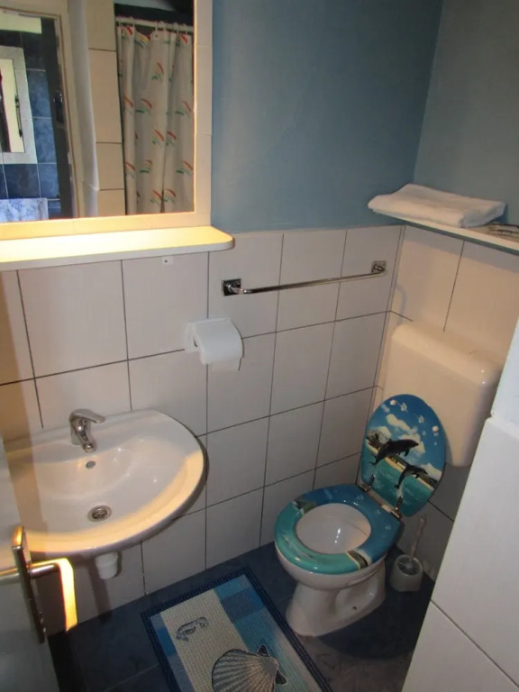 Charming Unique Apartment For 4