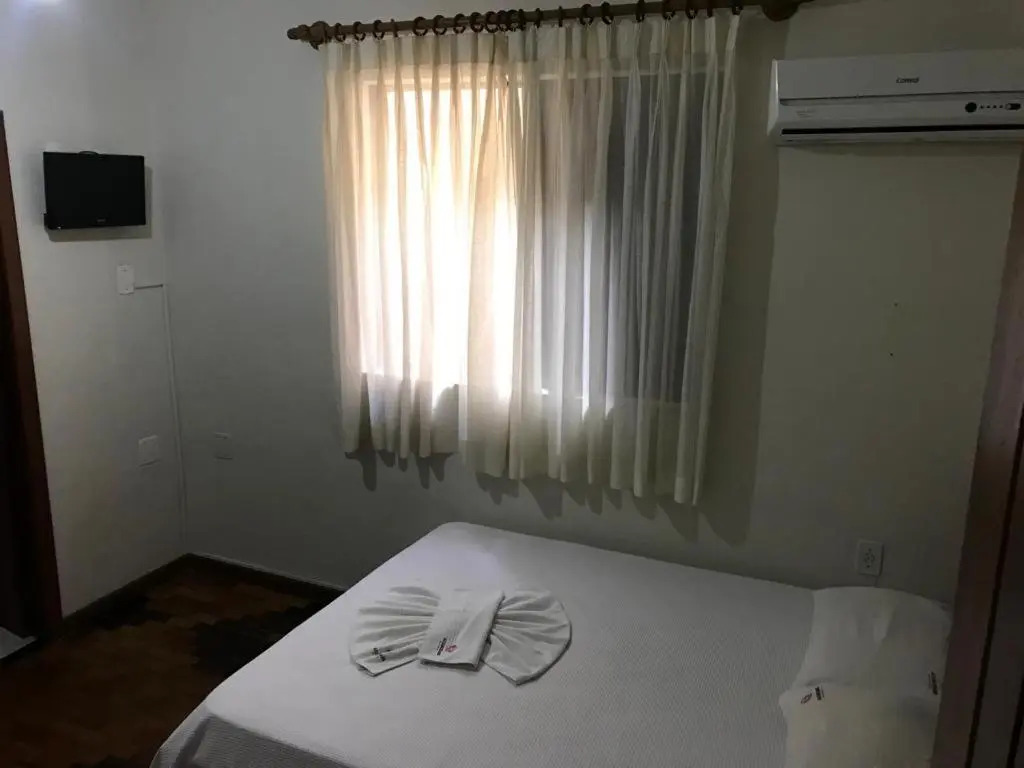 ACOMODARE HOTEL- SOB NOVA Direção