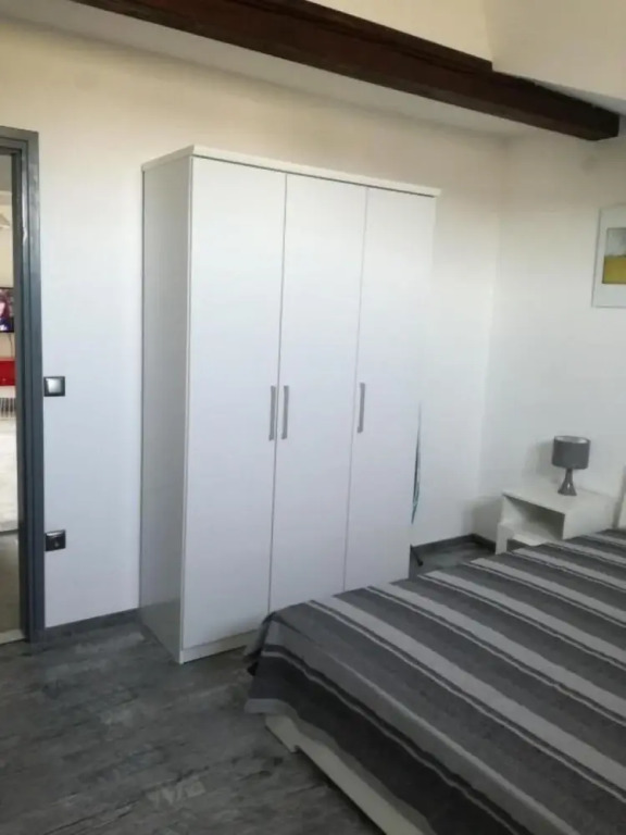 Xena - Comfort and Spacious - A1 Grey