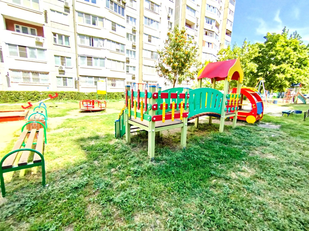 Sutki Life (Сутки Лайф) на Автостроителей
