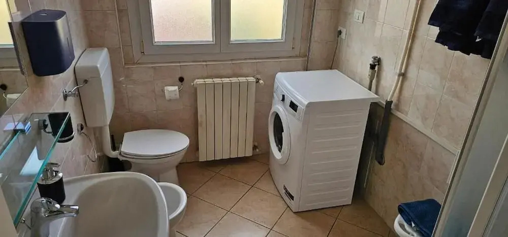 Casa luminosa con parcheggio sotto casa