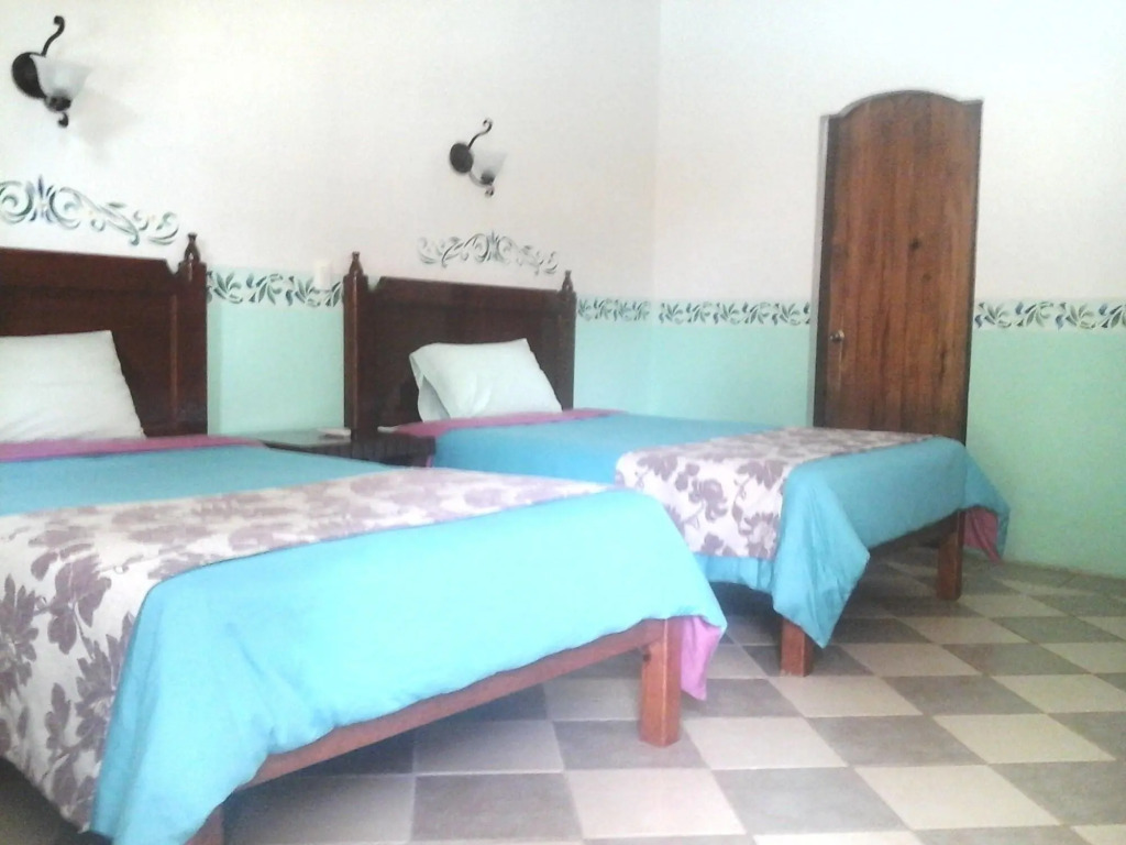 Hotel Tunich Beh