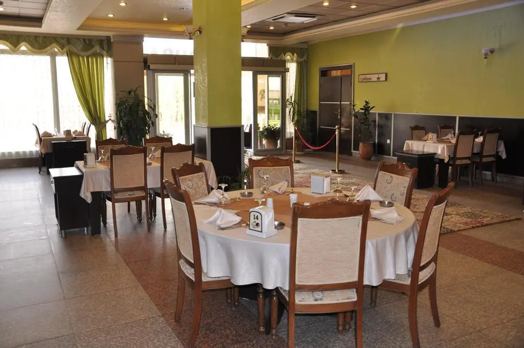 Sipan Hotel