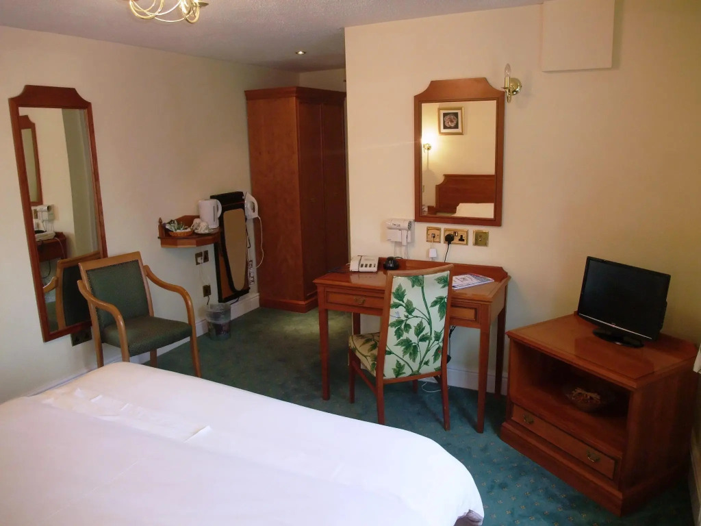 Harefield Manor Hotel