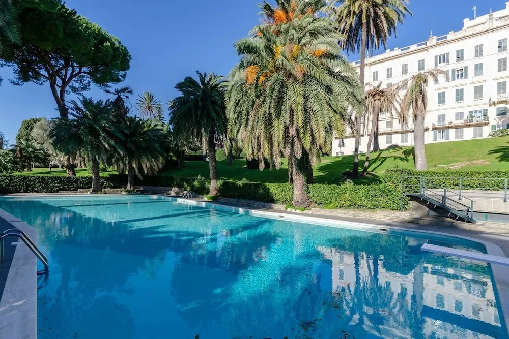JOIVY Lovely Apt with Communal Pool in Nervi