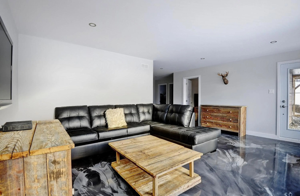 Chalet 29 Chemin Blanc by Les Chalets Alpins