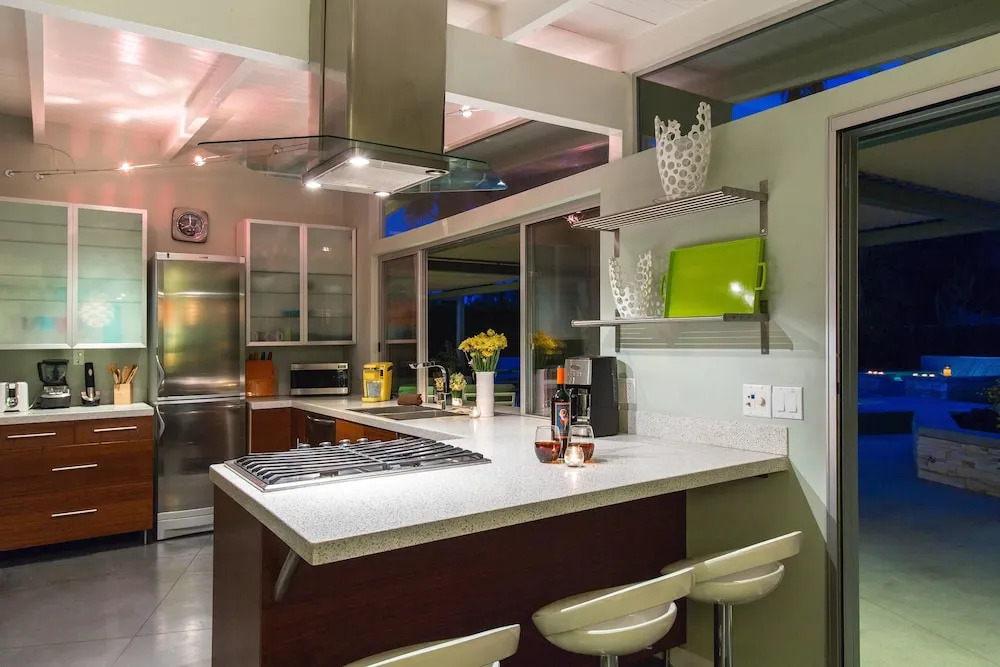 Mesa Mid Century