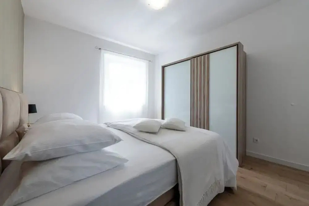 Chill Out - Old Town & Seaview Apartments