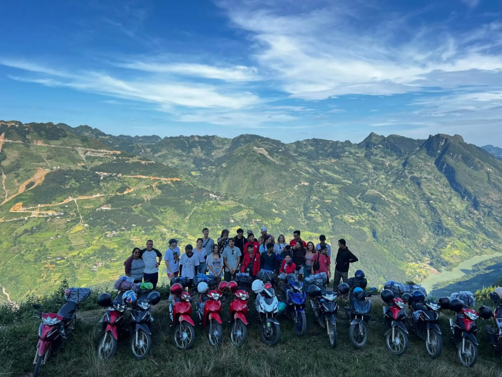 Ha Giang Loop Hostel & Tours