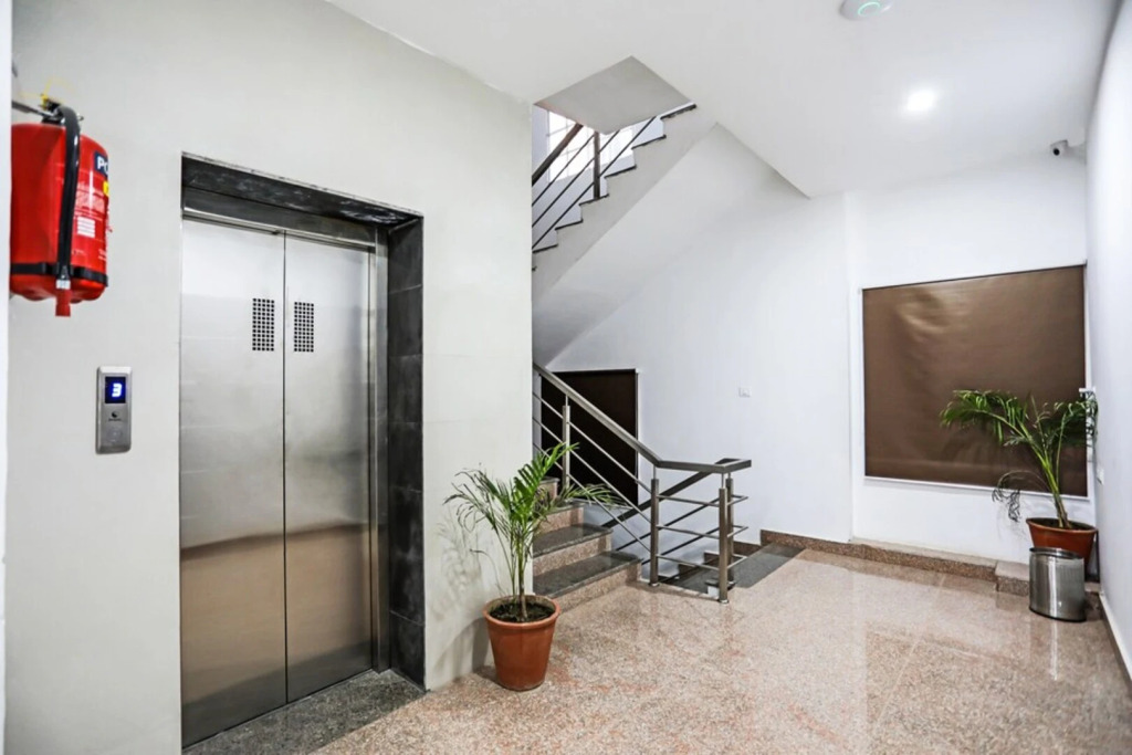 Hotel 24 Carrat