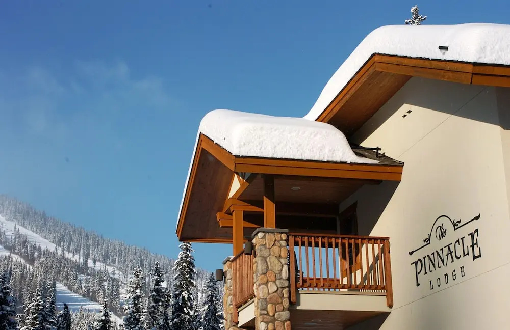 Pinnacle Lodge