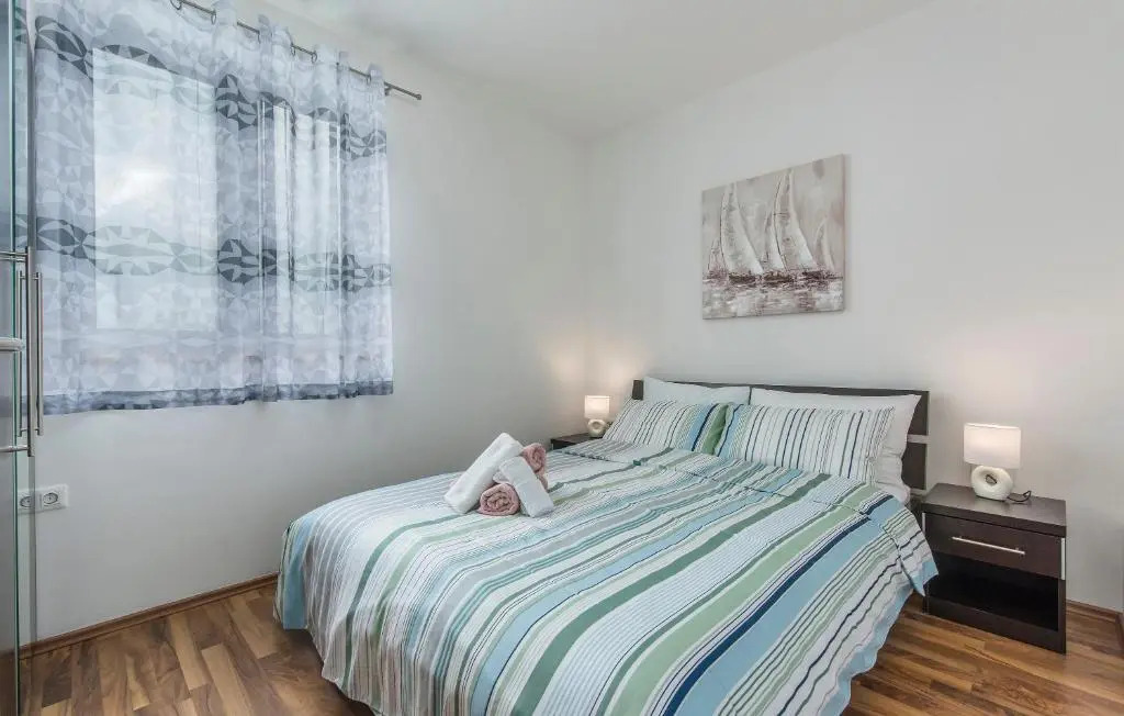 Apartments Kimi