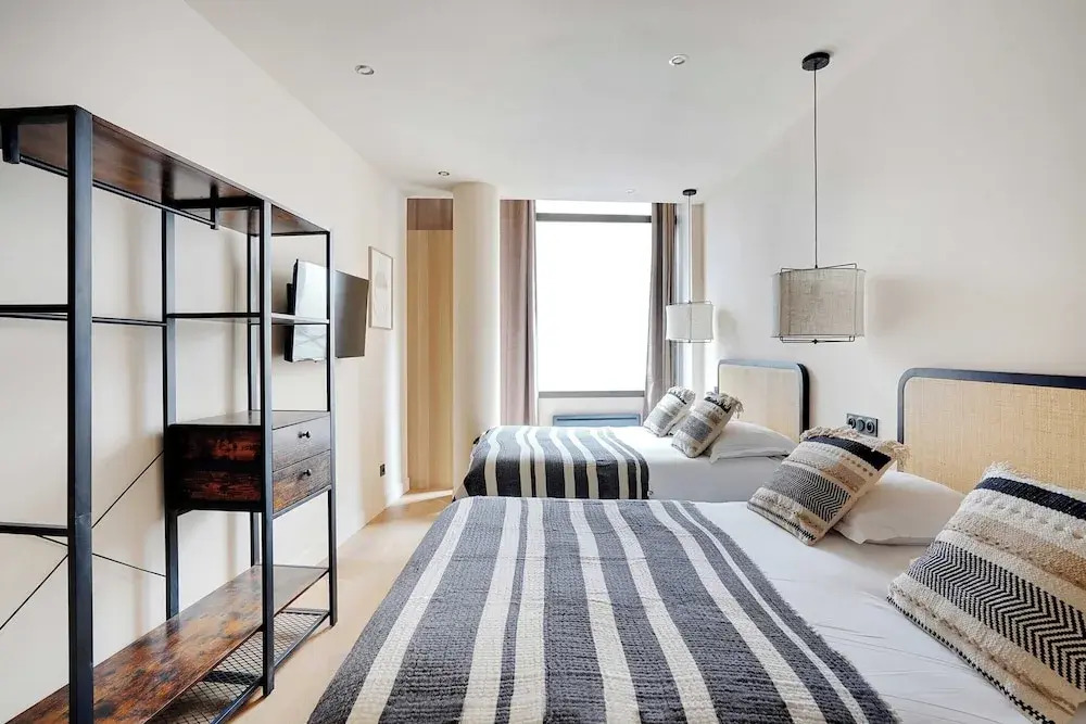 Refurbished Apartment - 2bd/8p - Place D'italie