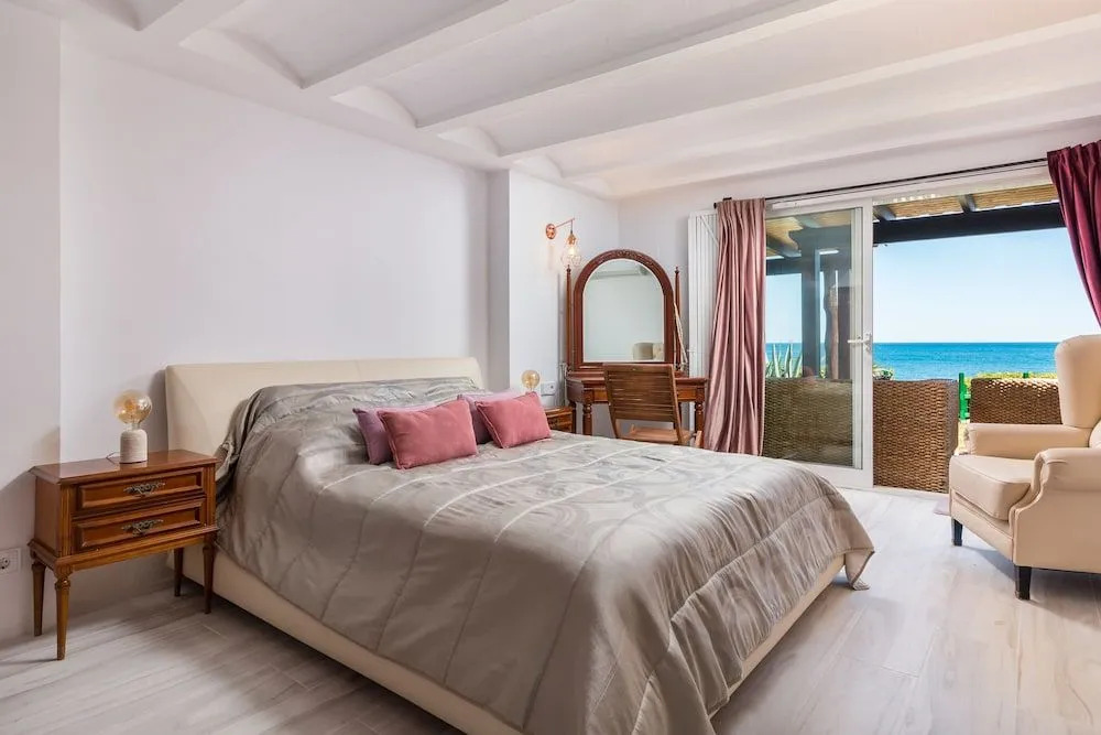 Beach Villa Dorada