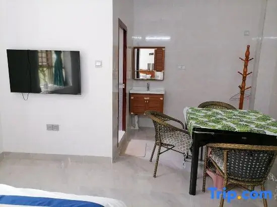 Lingshui Bihai Qingshan Hostel