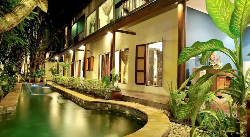 Catur Kembar Villa