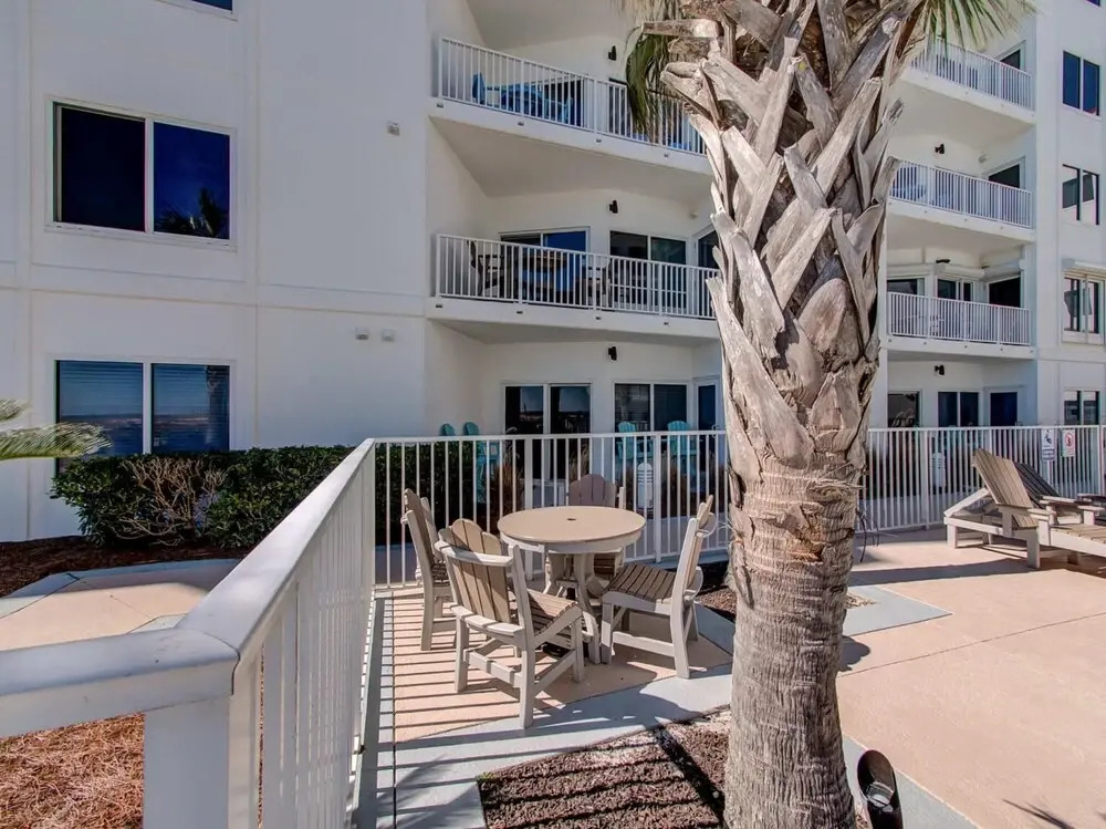 Amazing Home on the Emerald Waters of Orange Beach