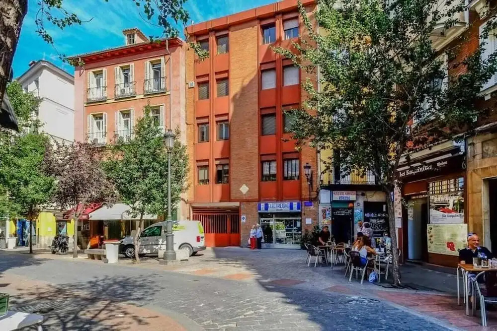Lovely Modern 1Bed Apt in the city centre, nr metro