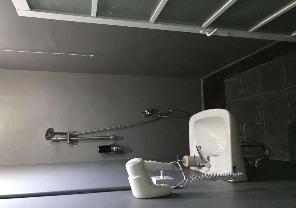 Nine Dollar Hostel