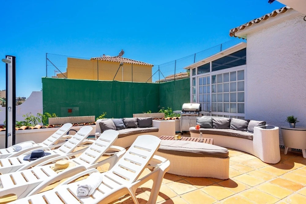 Outstanding beachfront villa Fuengirola
