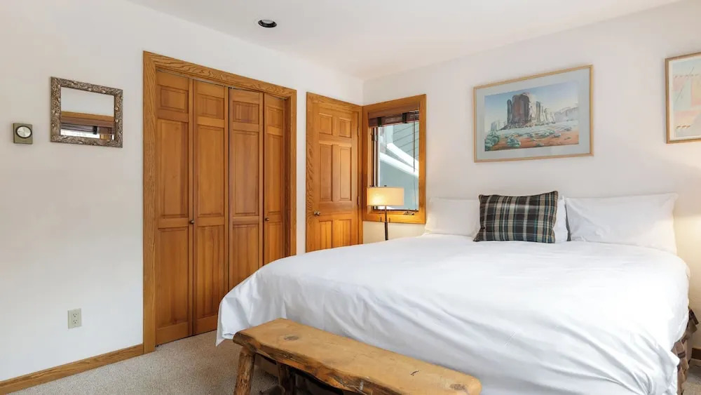 Riverside Condos D01 by Avantstay Condo Close To Downtown, Town Park & Ski Lift #8