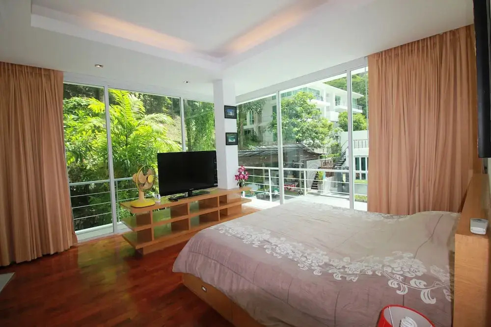 The Trees Club Apartment
