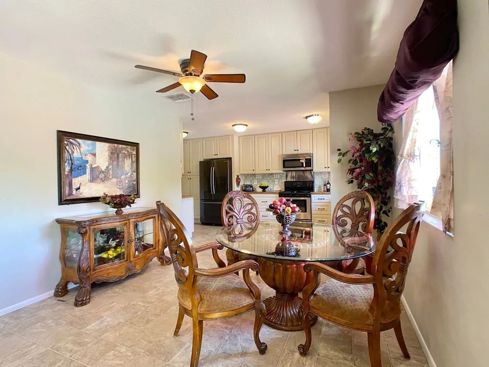 Mesa Calle Iglesia 5 Bedroom Home