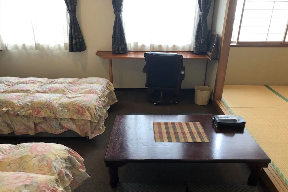 Hotel Eiraku Ikaho Onsen