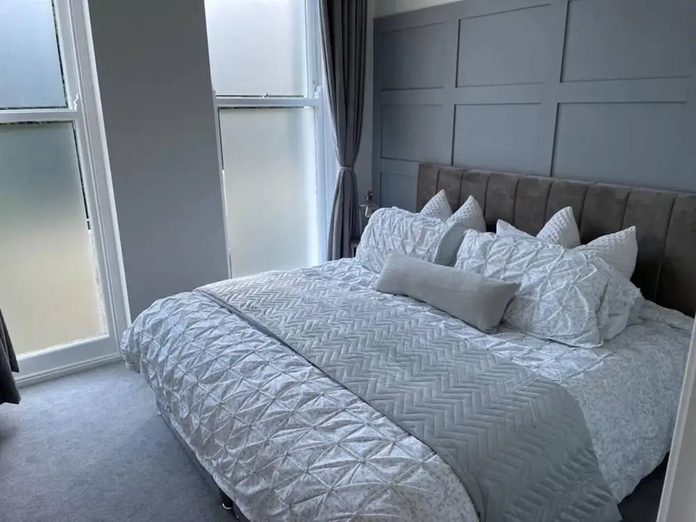 Stunning Apartment in Clifton Gardens, Westend