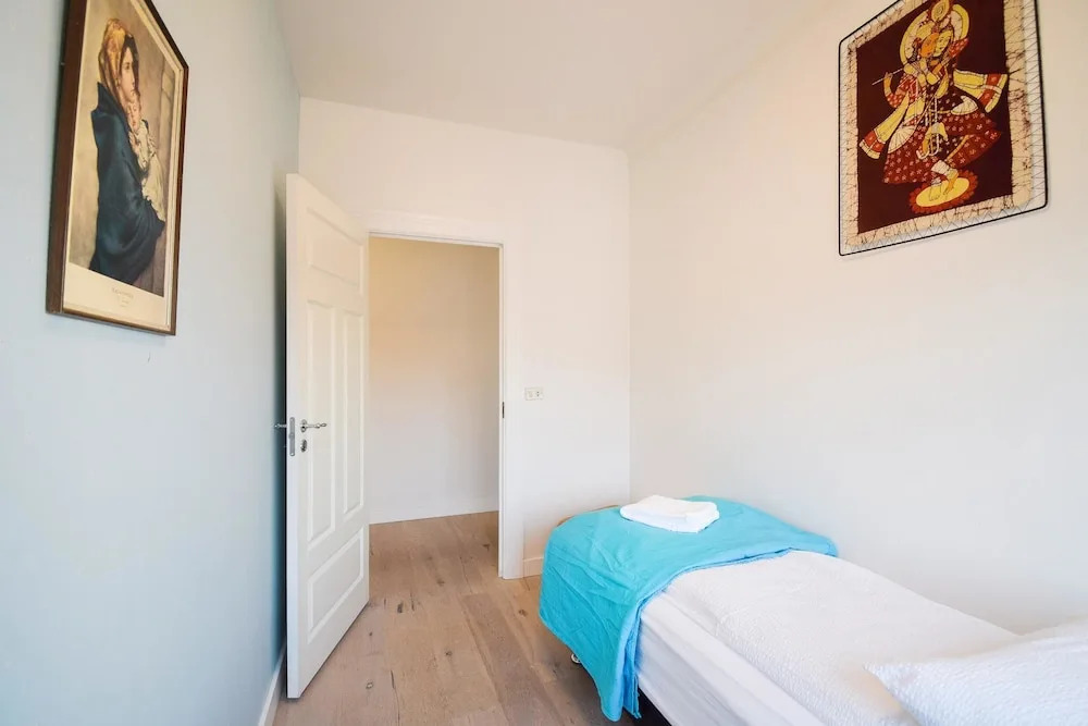 Apartment G4