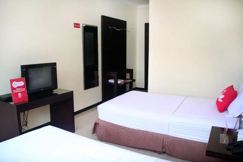 Zen Rooms Basic Gubeng Kertajaya