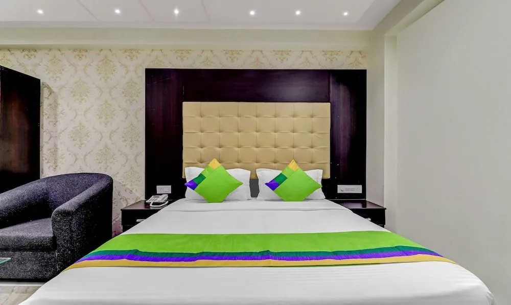 Treebo Trend Emora Hotel And Suites