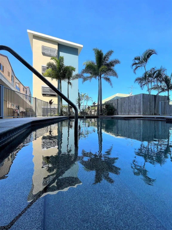Central Kings Beach 2 BR APT w Pool and Spa access