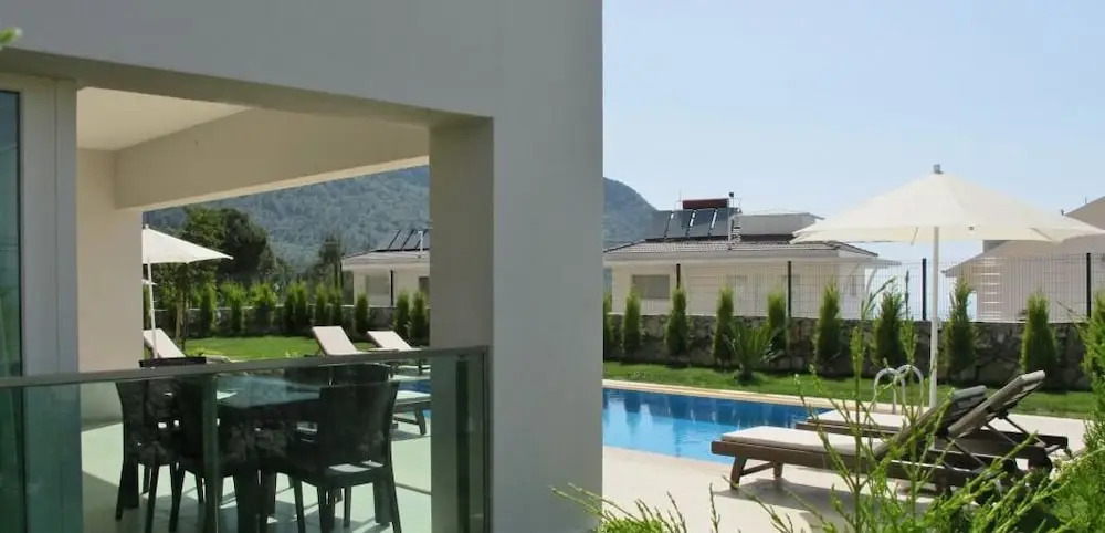Villa Joy 3 by JoyLettings