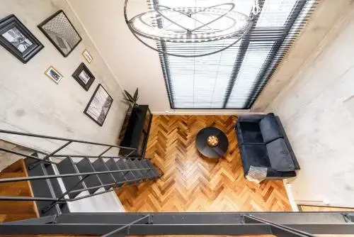 Dream Stay - Modern City Center Loft Near Bus Station