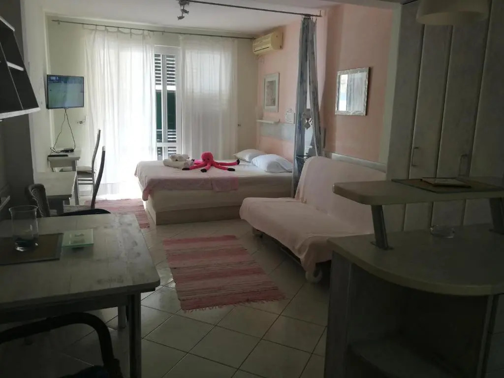Apartments Paradiso