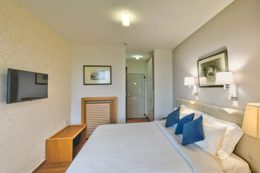 Poseidon Hotel