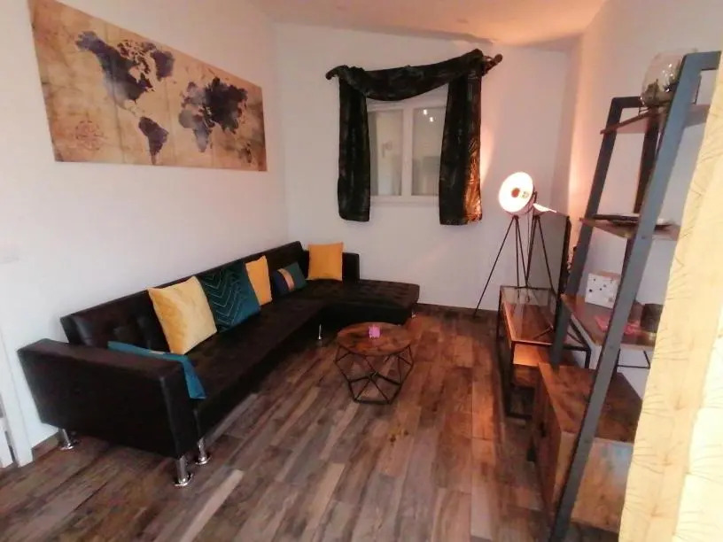 Le Cabanon de Tholon