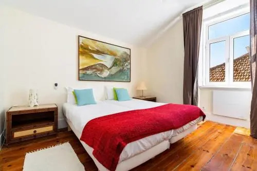 Large family flat in Campo de Ourique