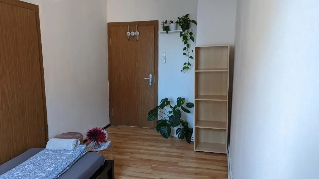 3 Bed Flat - Sleeps 6 - Pets - Parking - Wifi