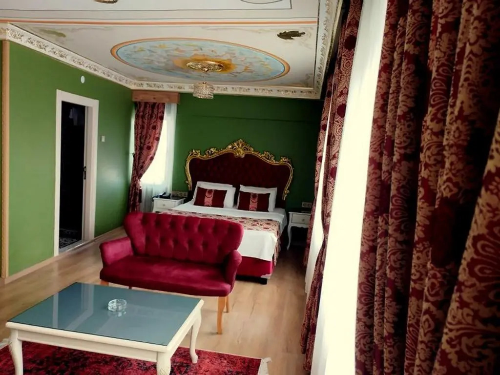Anibal Hotel