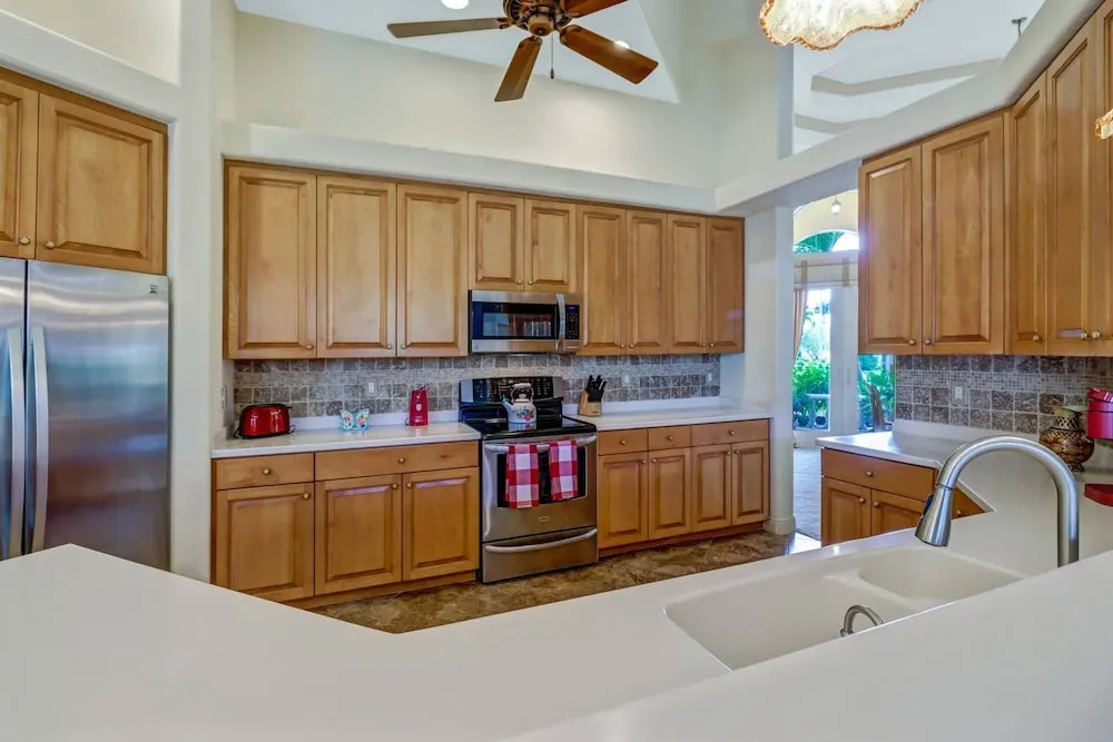 2605 Beach Parkway