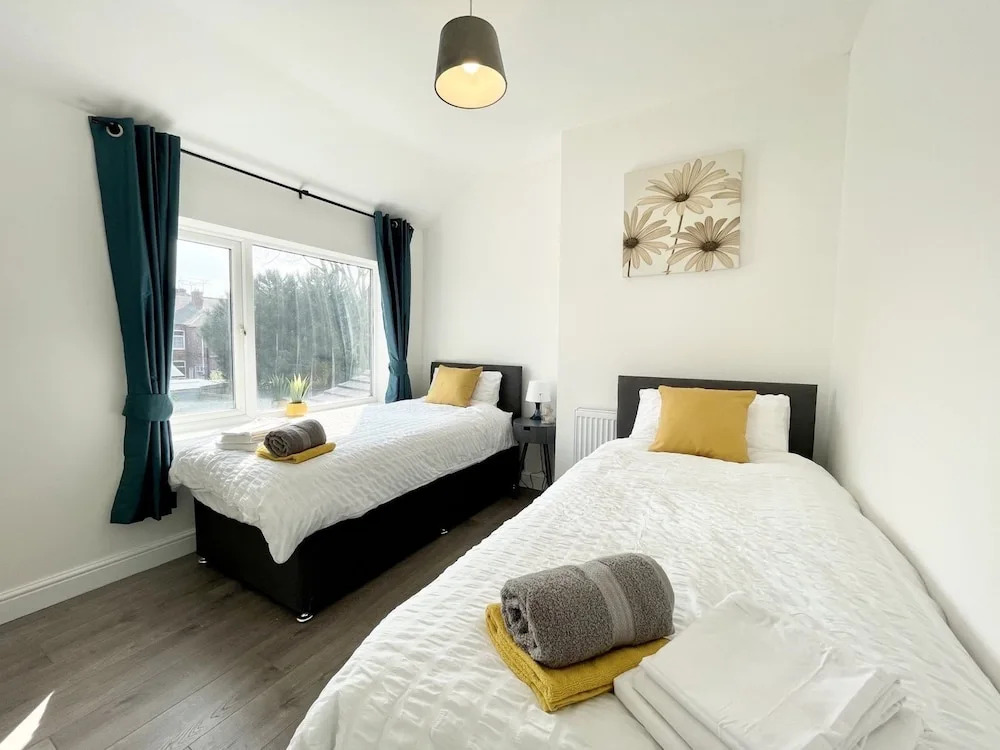 Worksop Newly Refurbished 2-bedroom House