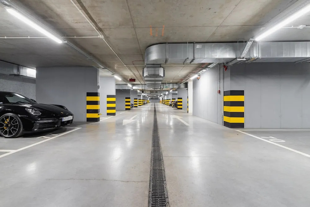 Riva Verona Apartment by Renters Prestige