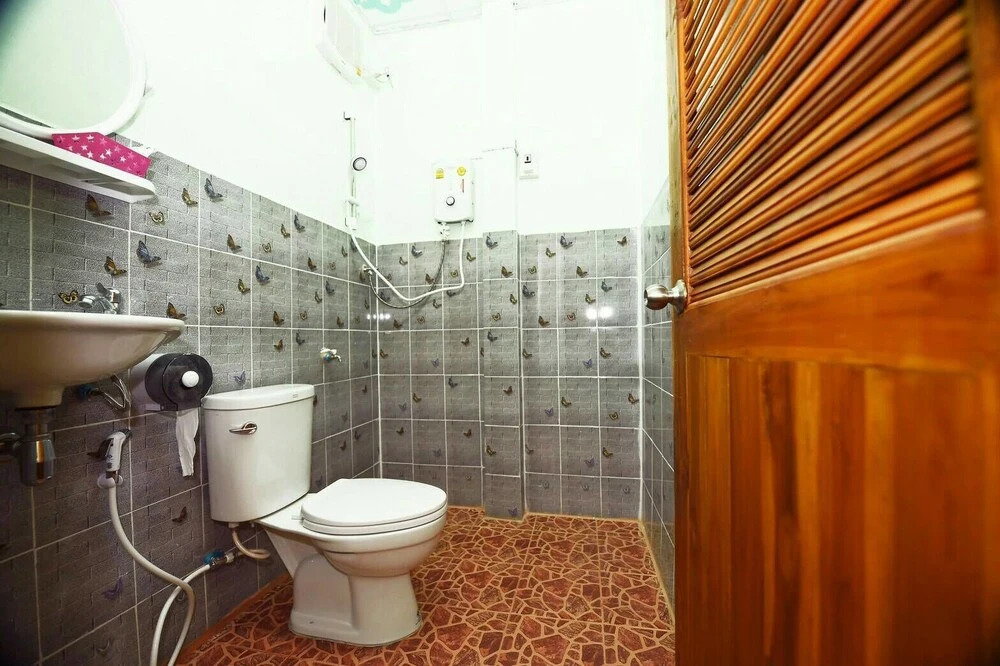 Phu Chaem House
