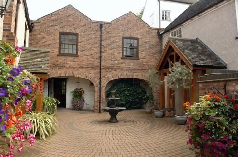Donington Manor Hotel