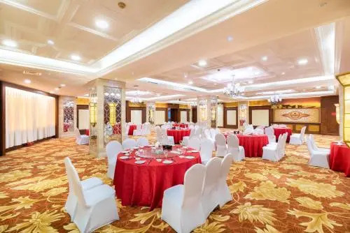 Golden Ocean Hotel