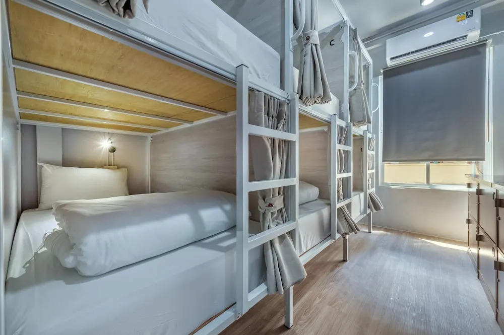 Ti Thong Hostel