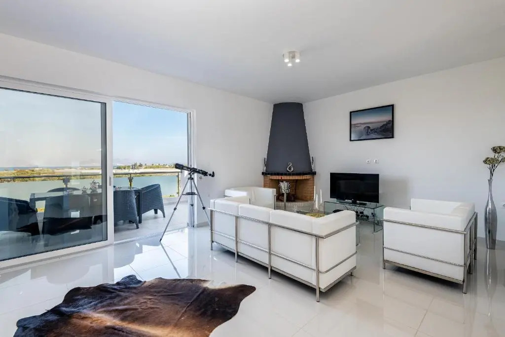 Asteria Pearl Villa 1 with Jacuzzi