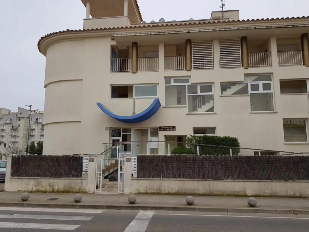 Magnífico apartamento junto al canal principal.